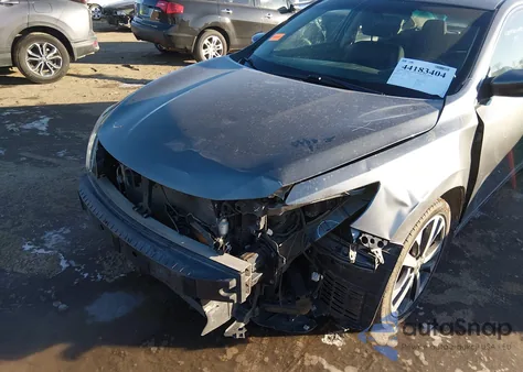 2017 Nissan Altima 2.5 Sr z USA, uszkodzony, nr VIN 1N4AL3AP5HC146015